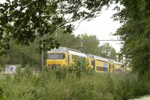 Trein 4555 naar Amsterdam komt aan