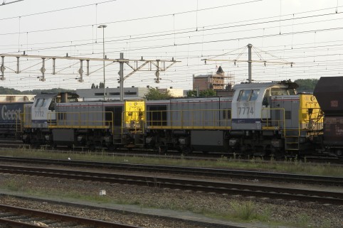 Loc 7772 (links) en 7774 (rechts) op station Venlo