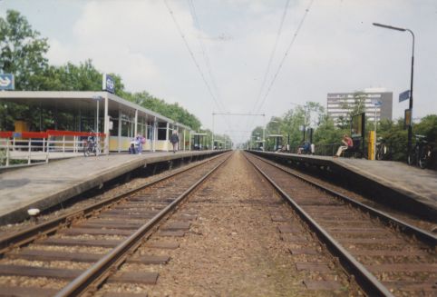 oneindig lijkende spoor richting Hoorn gezien