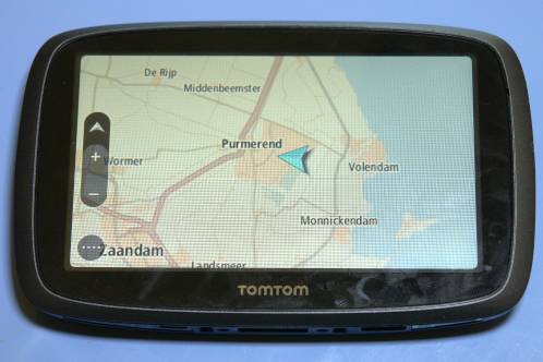 De TomTom Go 500 gerepareerd en weer informatie op het scherm tonend