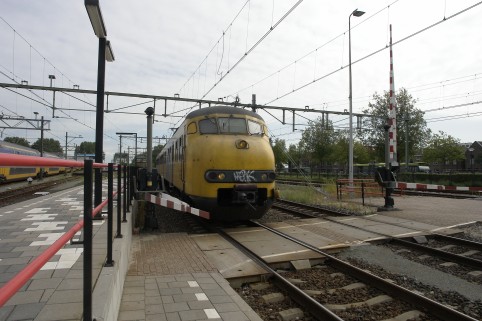 Plan V's als trein 3451 naar Den Haag Centraal