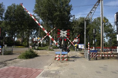 Spoorwegovergang sluit voor trein naar Hoofddorp
