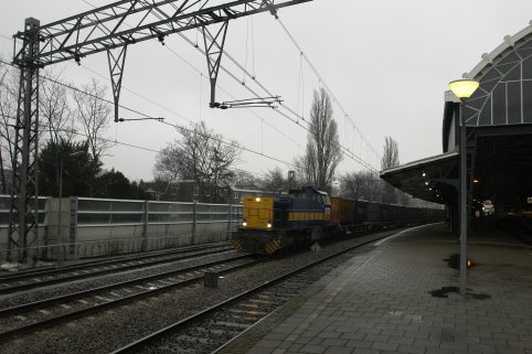 ACTS met lege containertrein richting Amsterdam Westhaven