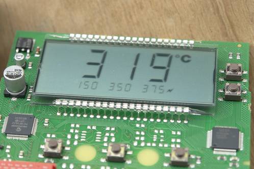 Switched on Weller WD1 power unit with missing digits in the LCD